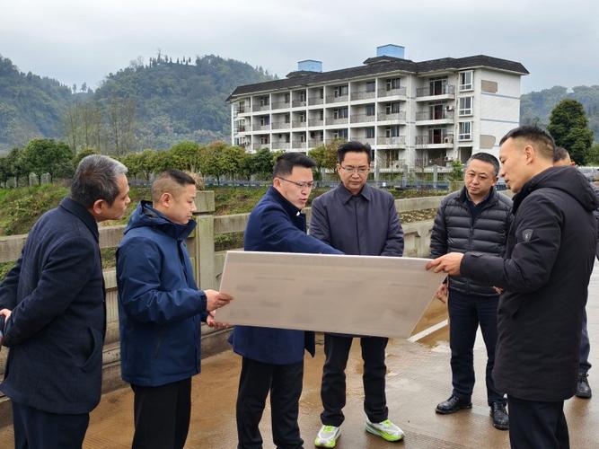 草壩鎮 深入一線查實情 精準施策治土壤